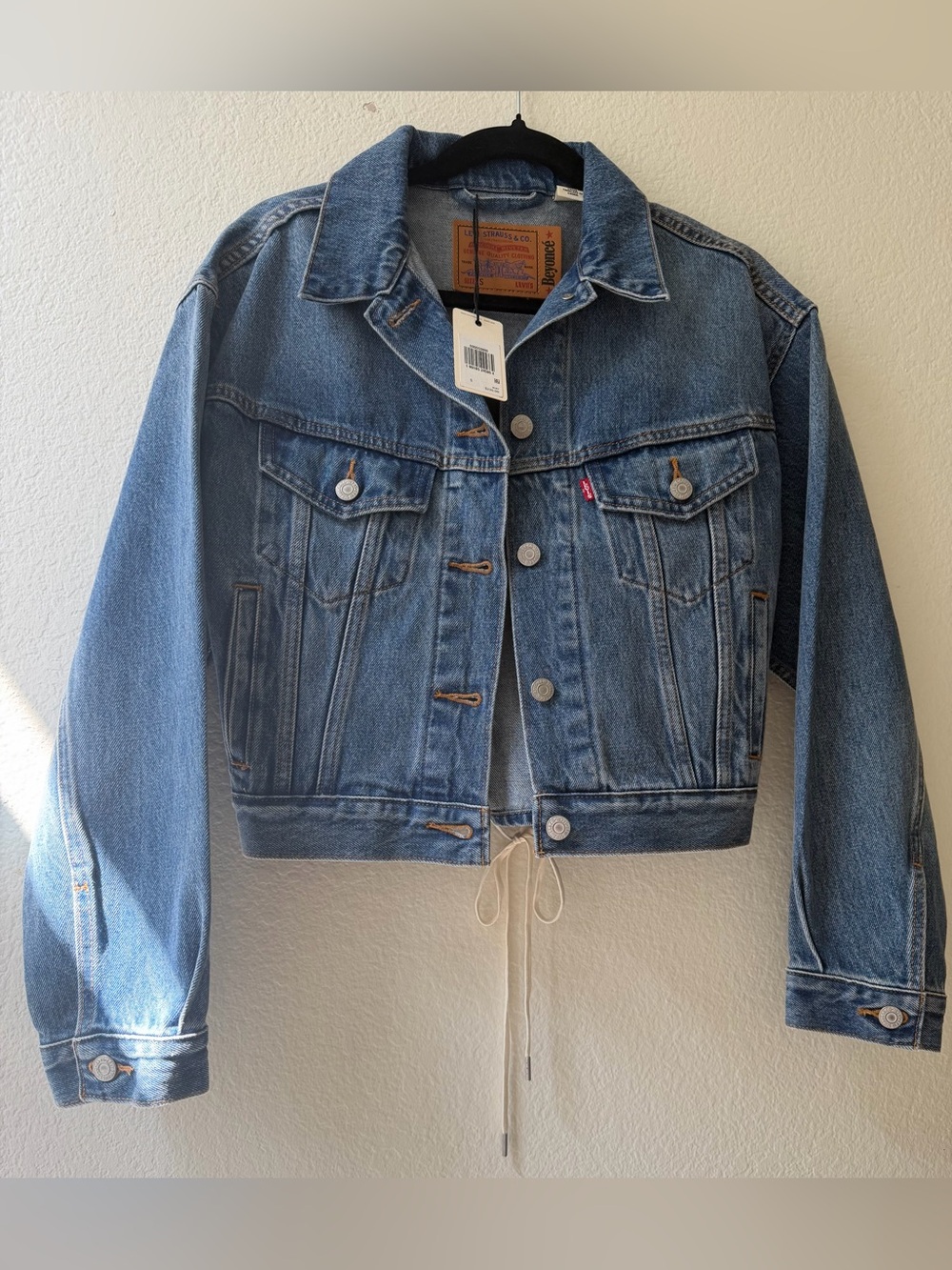 Levi's Women's Blue Denim Trucker Jacket (BEYONCE COLAB)